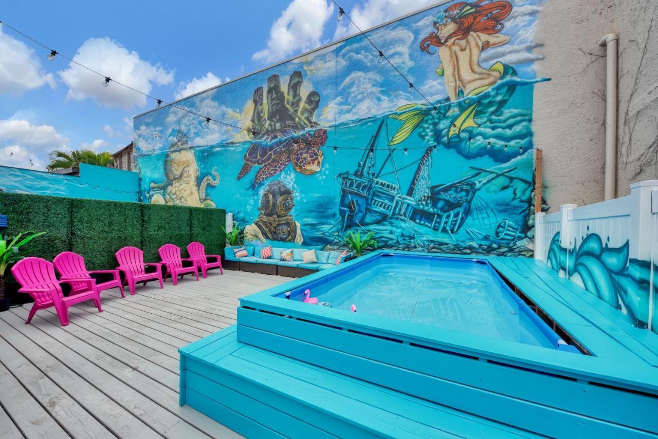 Mermaid House With Pool Jacuzzi Steps To Siesta Key Beach Сарасота Екстериор снимка